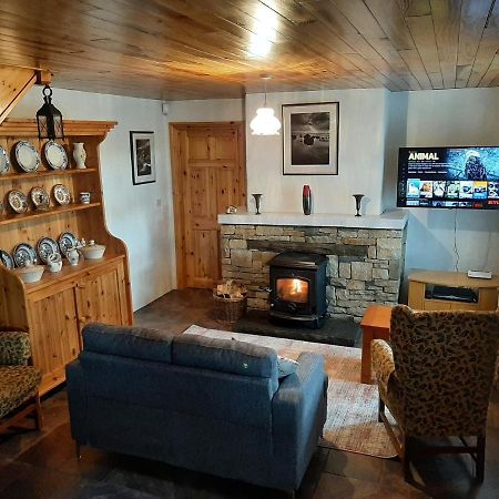 Traditional Cosy Cottage With Beautiful Views Westport Kültér fotó