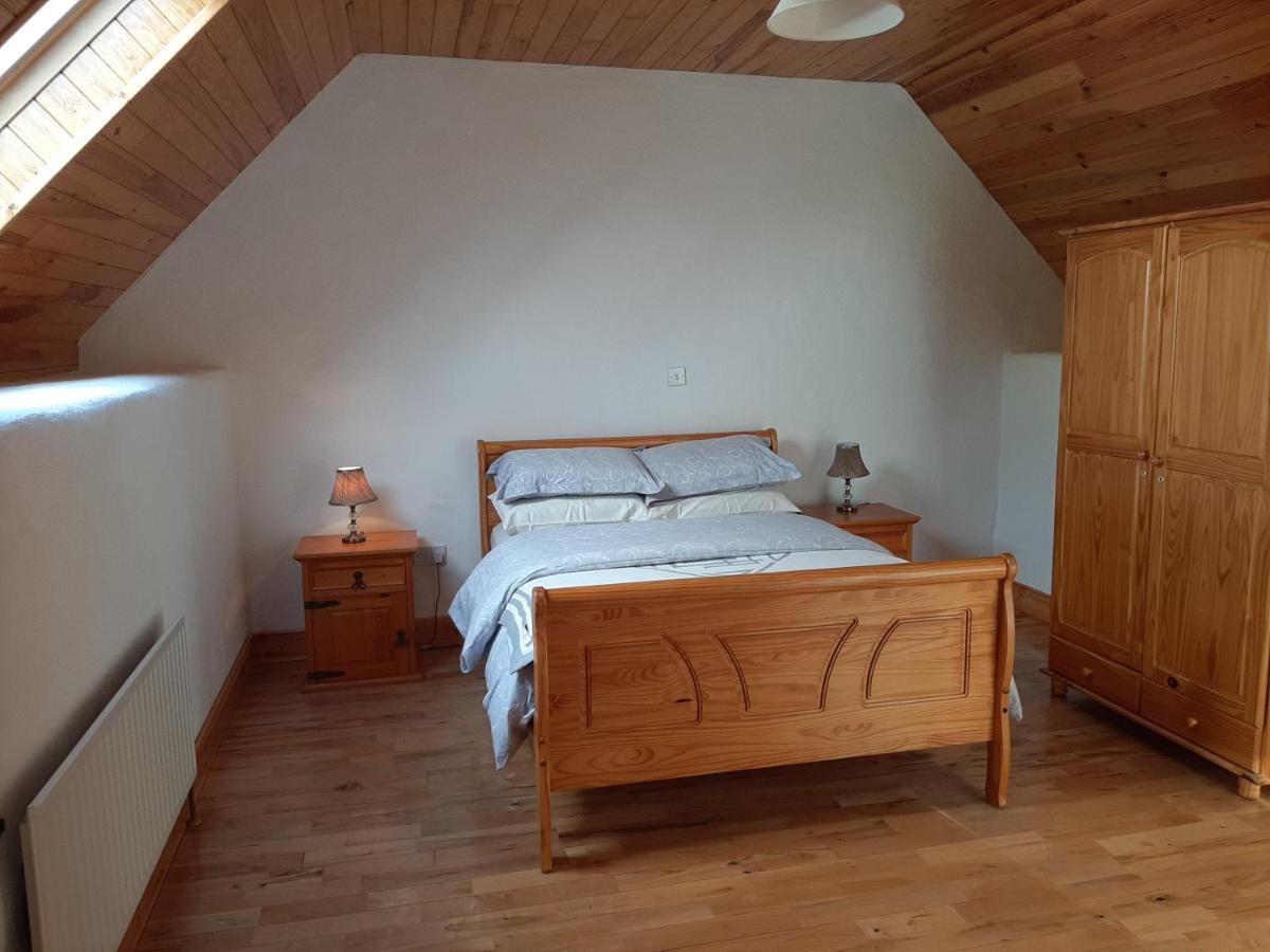 Traditional Cosy Cottage With Beautiful Views Westport Kültér fotó