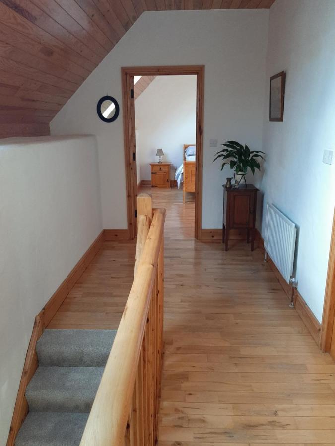 Traditional Cosy Cottage With Beautiful Views Westport Kültér fotó