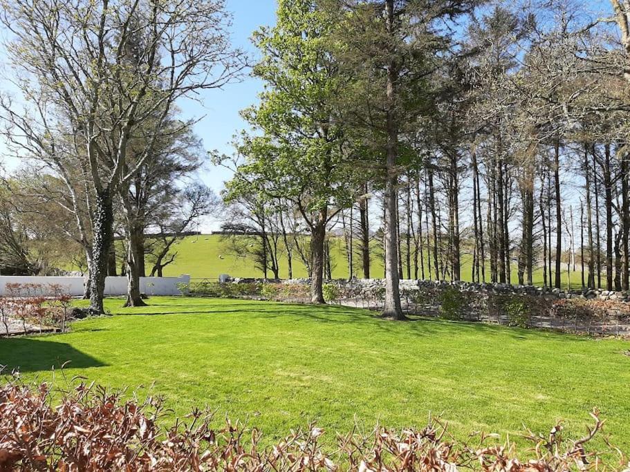 Traditional Cosy Cottage With Beautiful Views Westport Kültér fotó